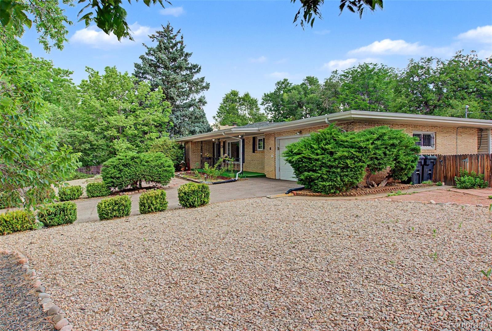 1118 Acacia Drive