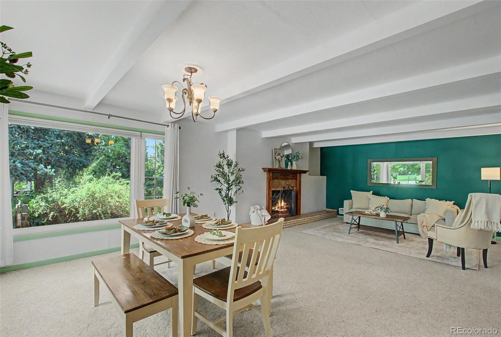 1118 Acacia Drive