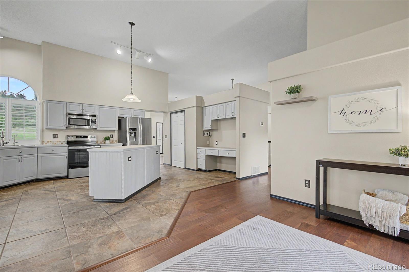 1280 Carlson Drive