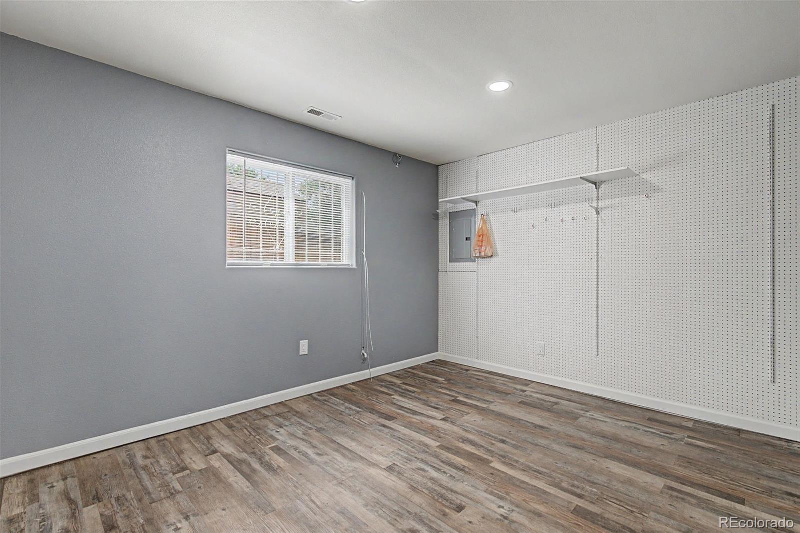 1280 Carlson Drive