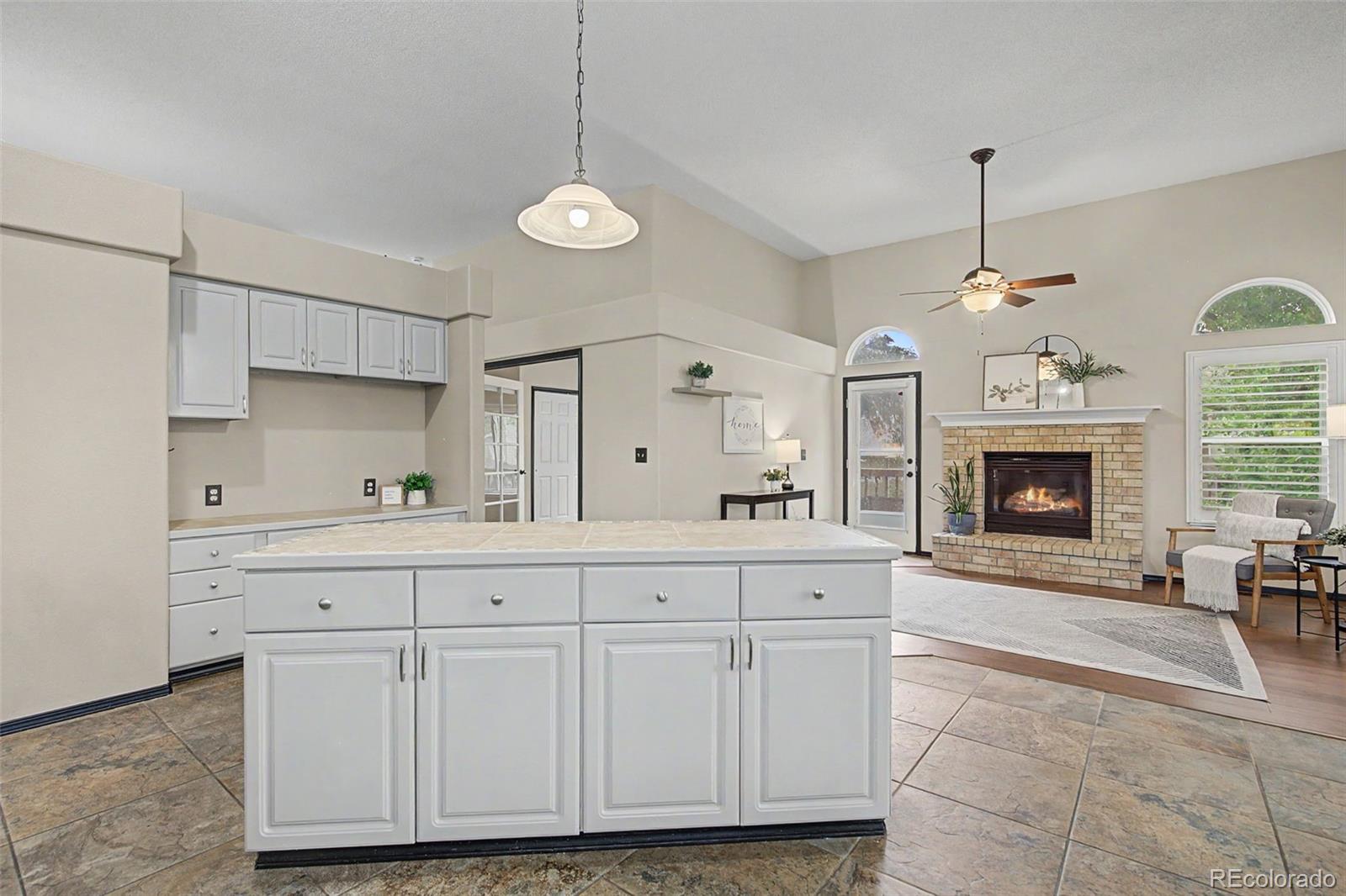 1280 Carlson Drive