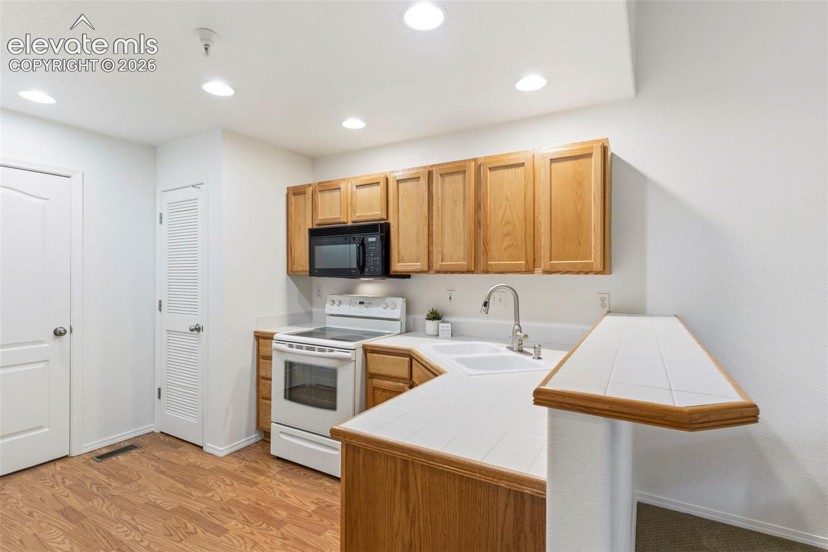 1508 Courtyard Heights