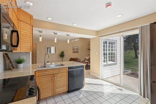 330 Cobblestone Drive