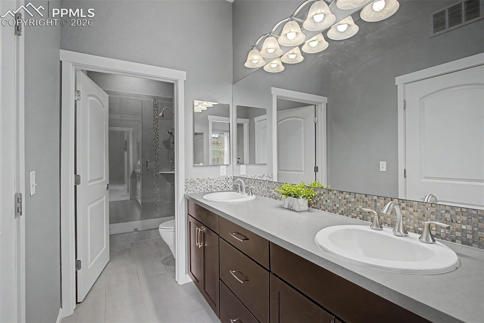 2133 Primo Road Unit: 206