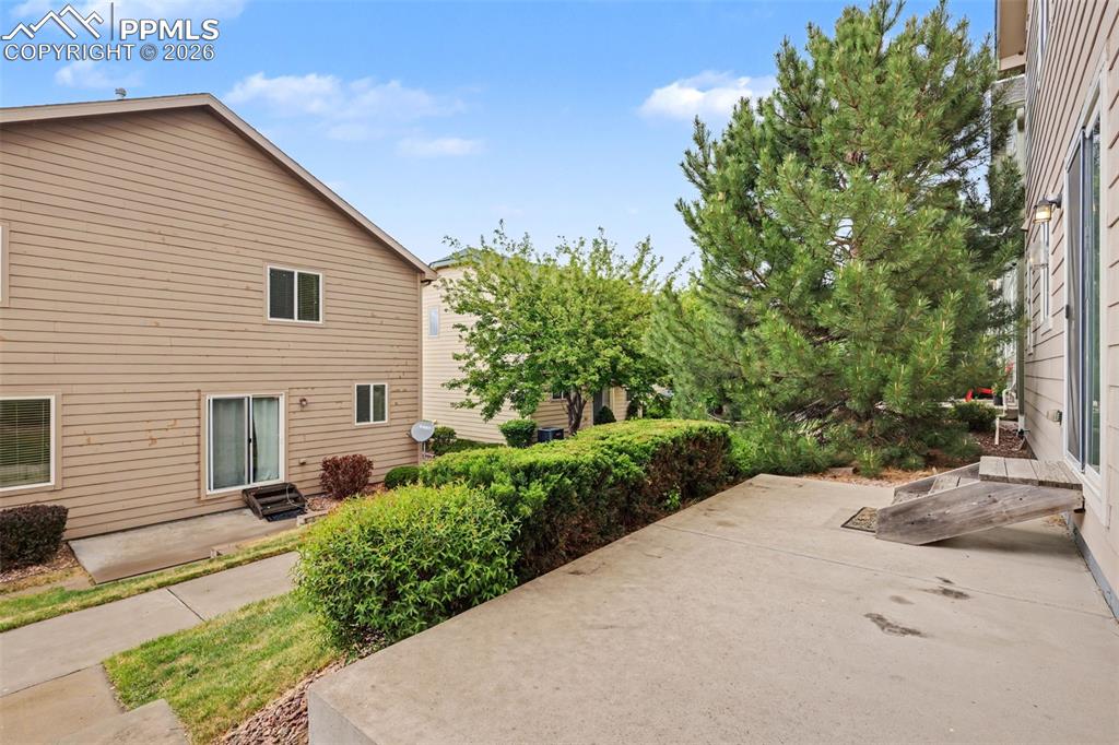 2465 Sierra Springs Drive