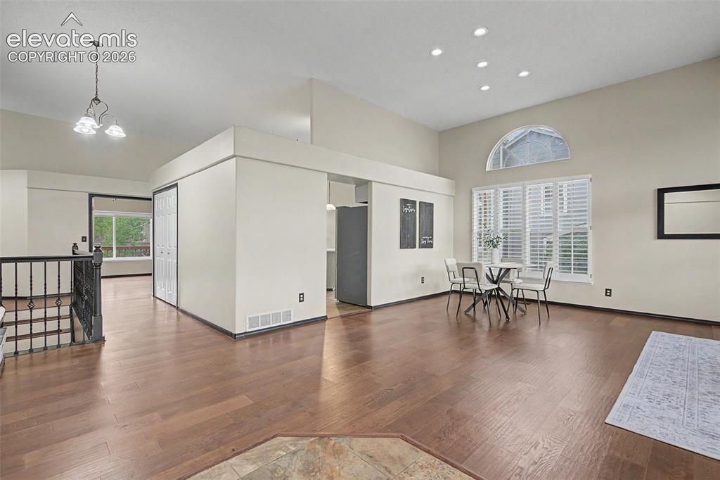 1280 Carlson Drive