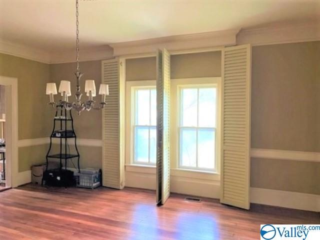 12 Main Street, Madison