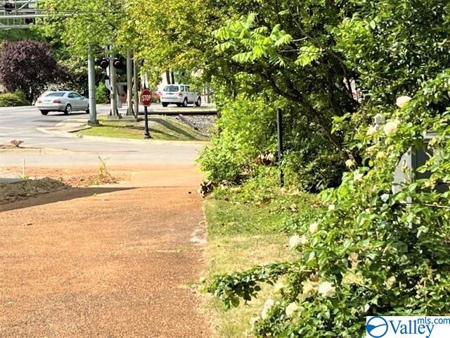 12 Main Street, Madison