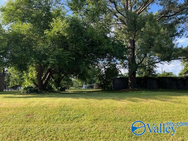 12 Main Street, Madison