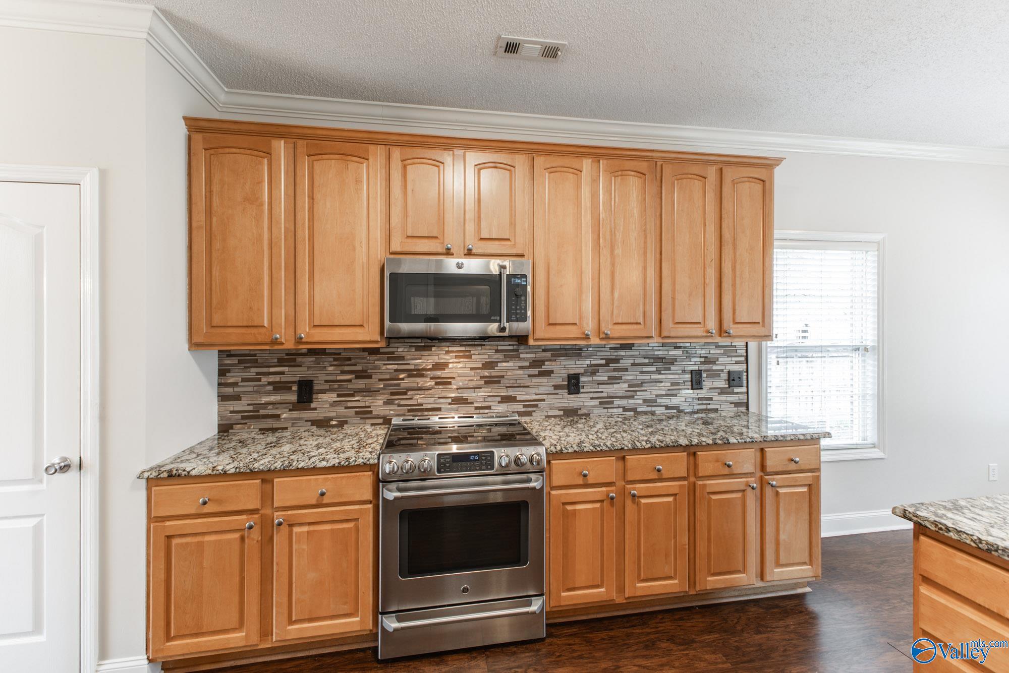 5005 Creekstone Drive