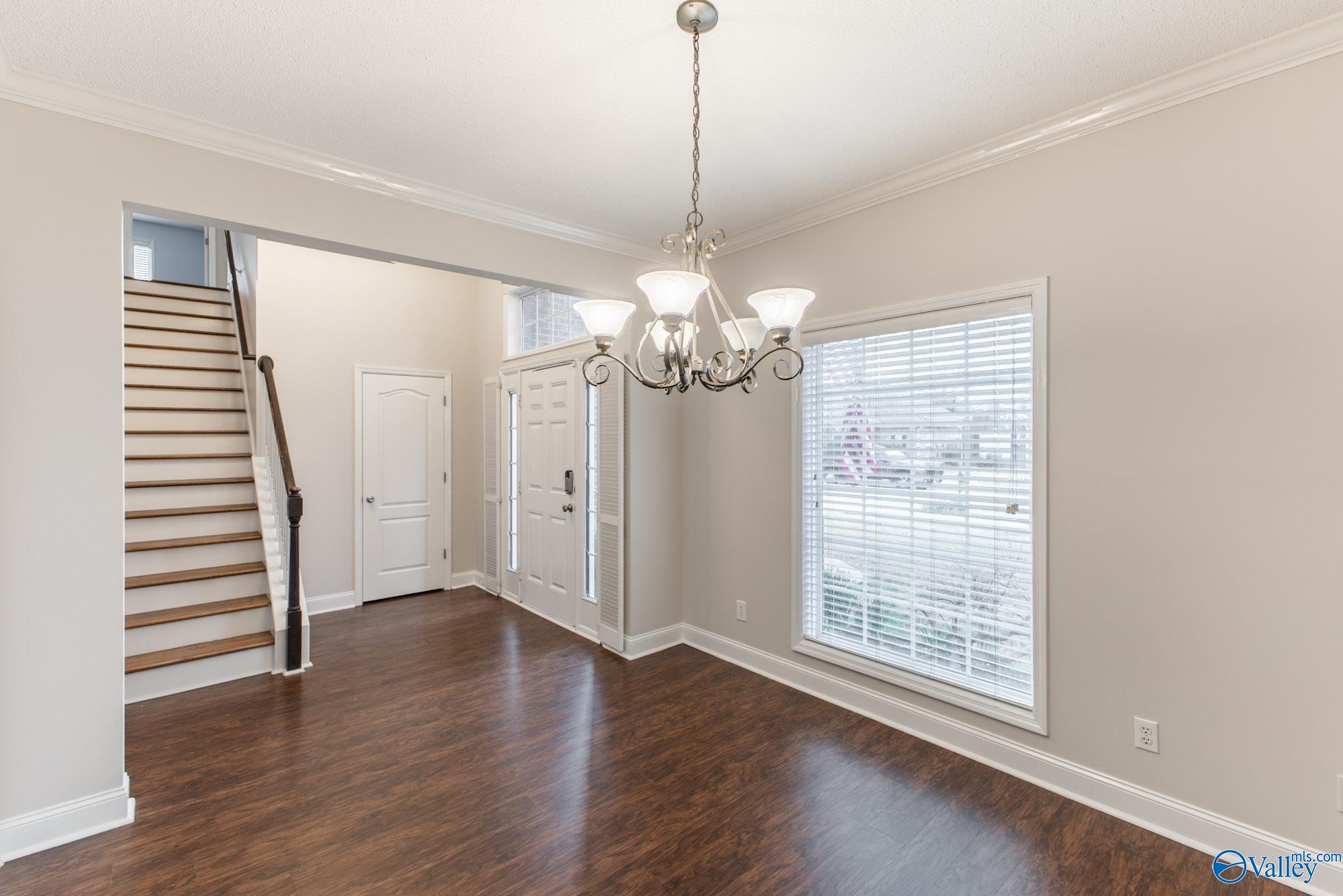 5005 Creekstone Drive