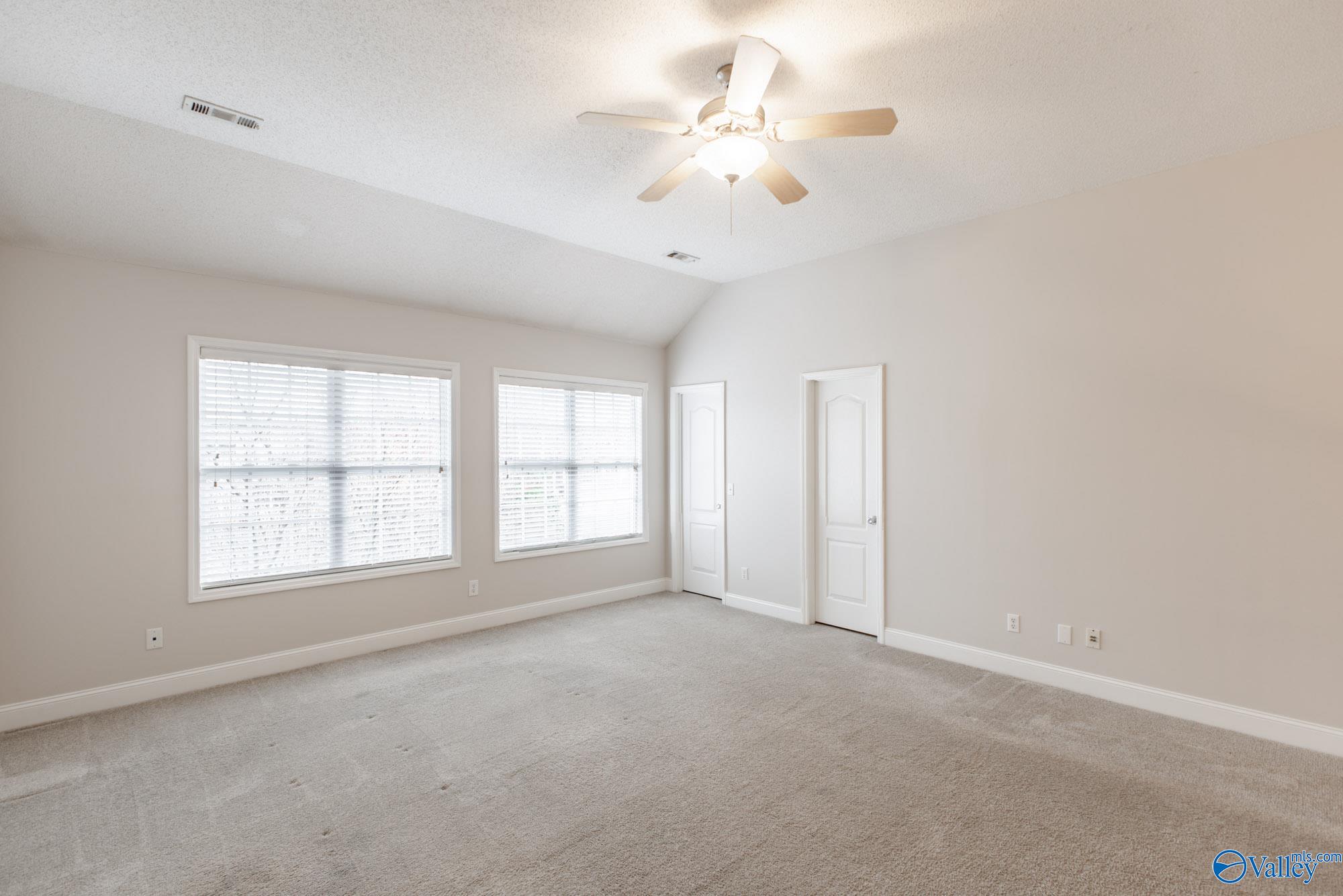 5005 Creekstone Drive