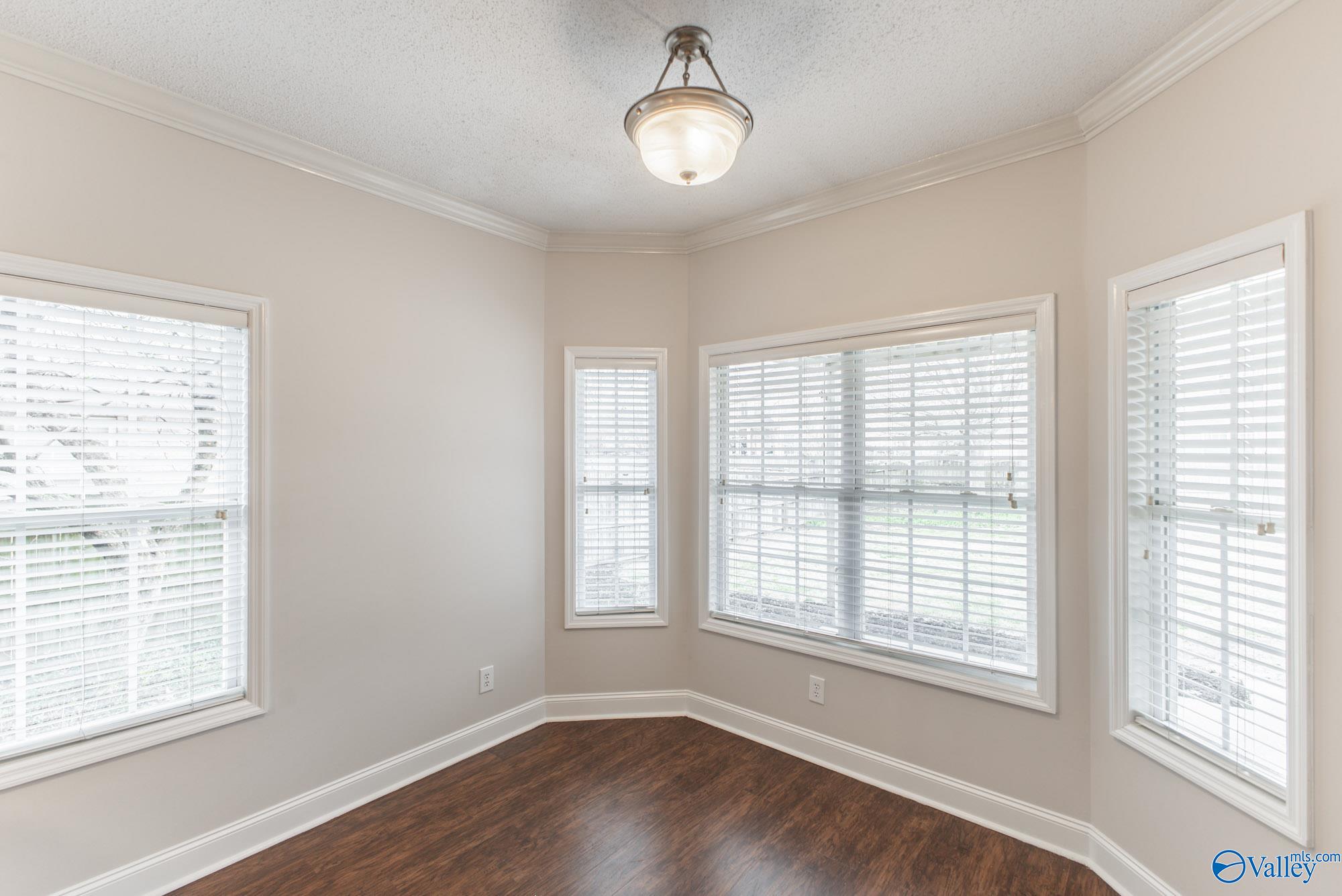 5005 Creekstone Drive