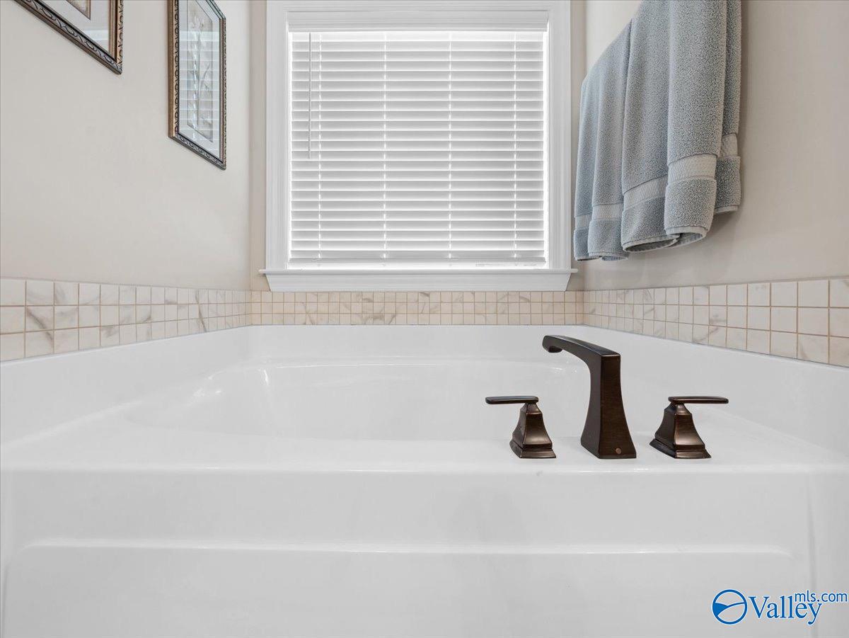 101 Cottage Garden Court