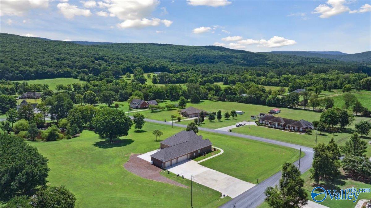 101 Cottage Garden Court