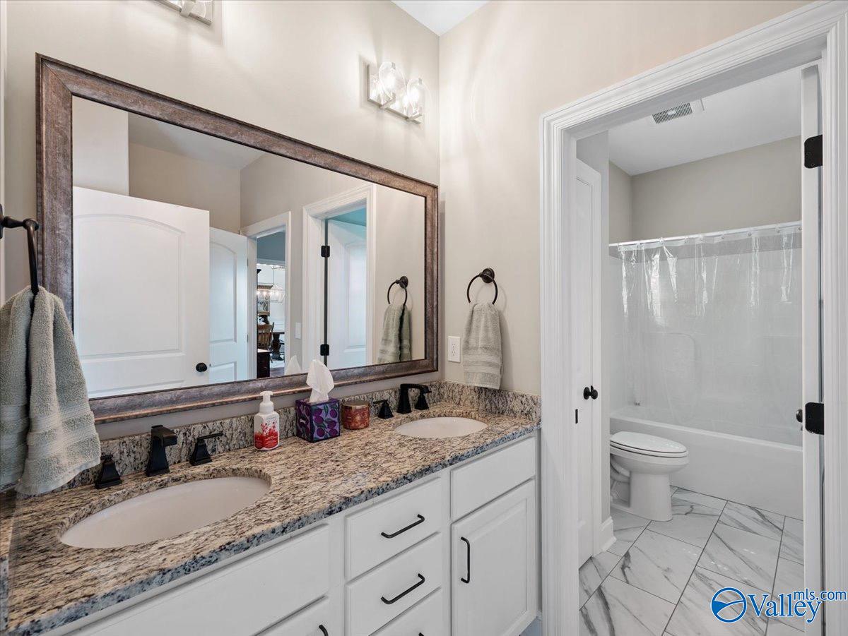 101 Cottage Garden Court