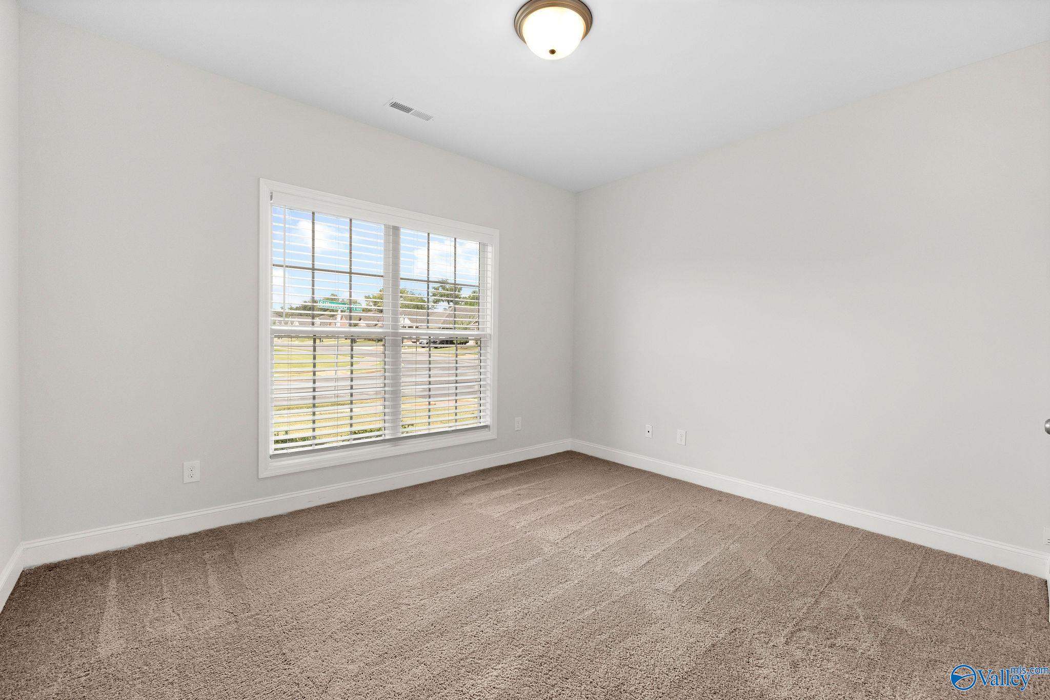 101 Silkwood Court SW