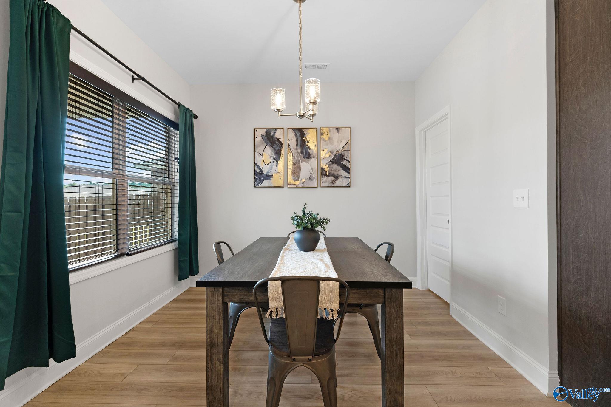 101 Silkwood Court SW