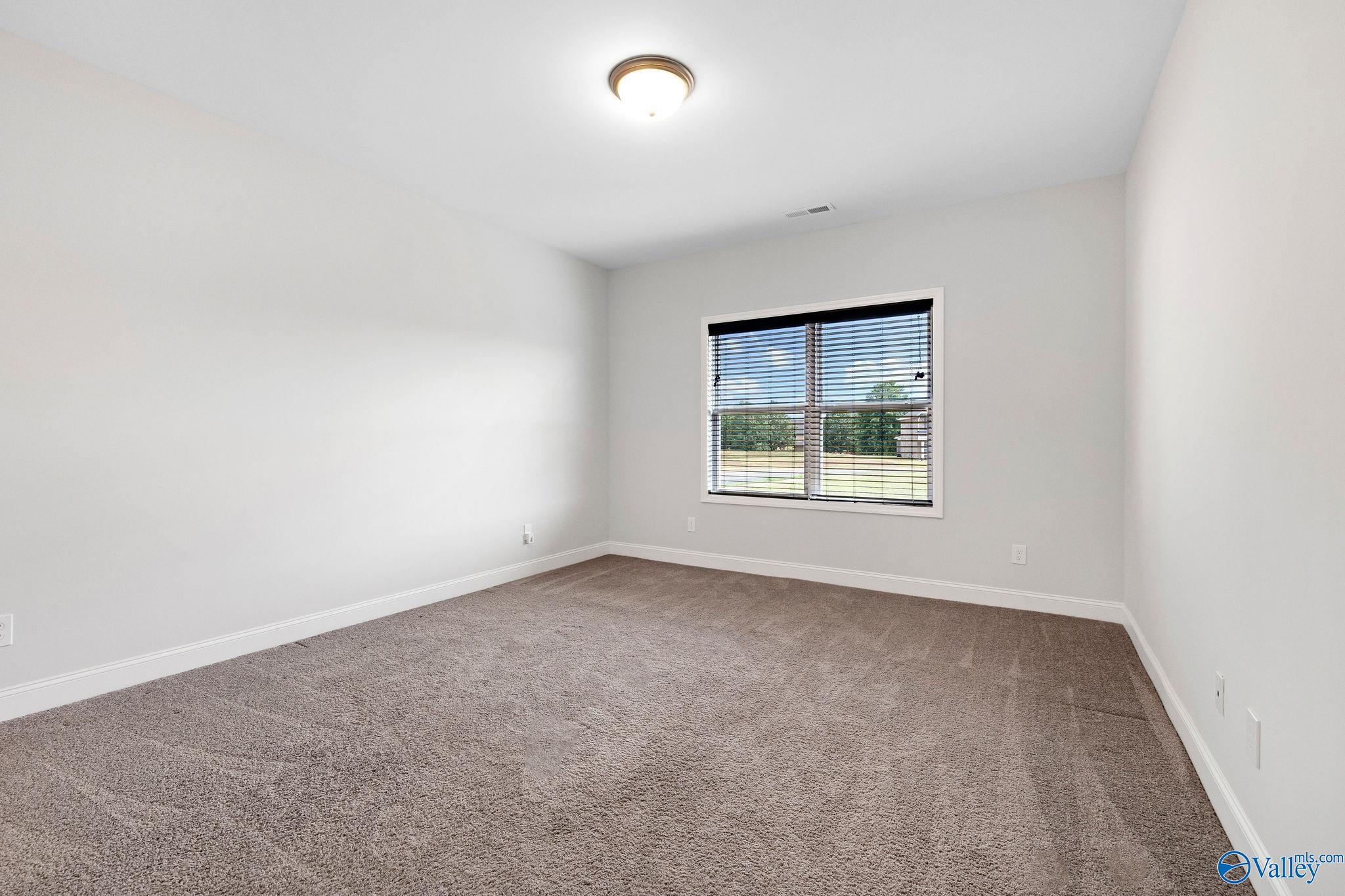 101 Silkwood Court SW
