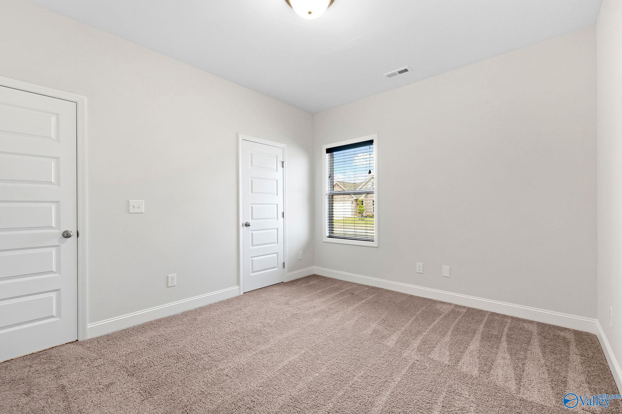 101 Silkwood Court SW