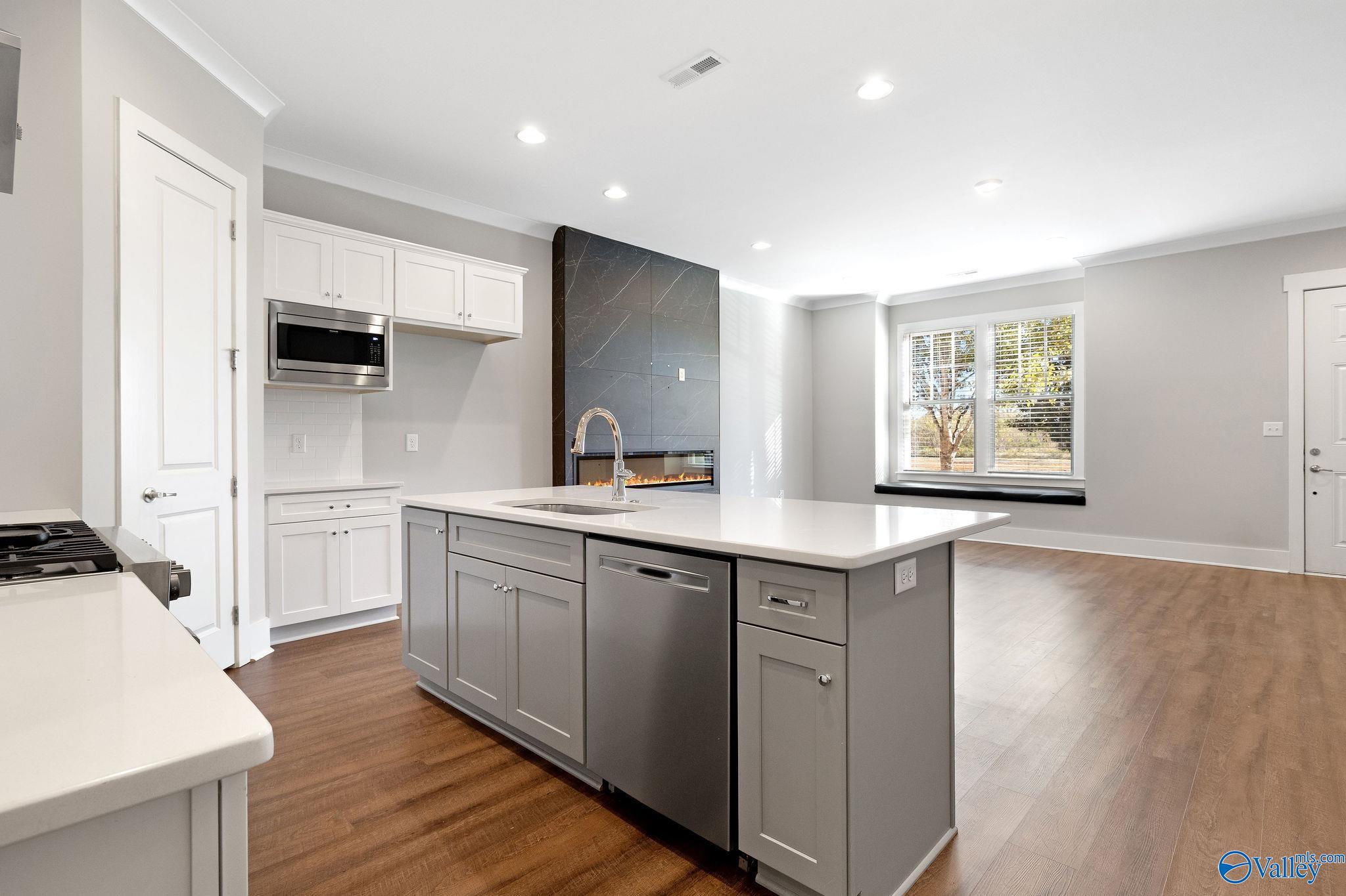 190 Kearny Street, Madison