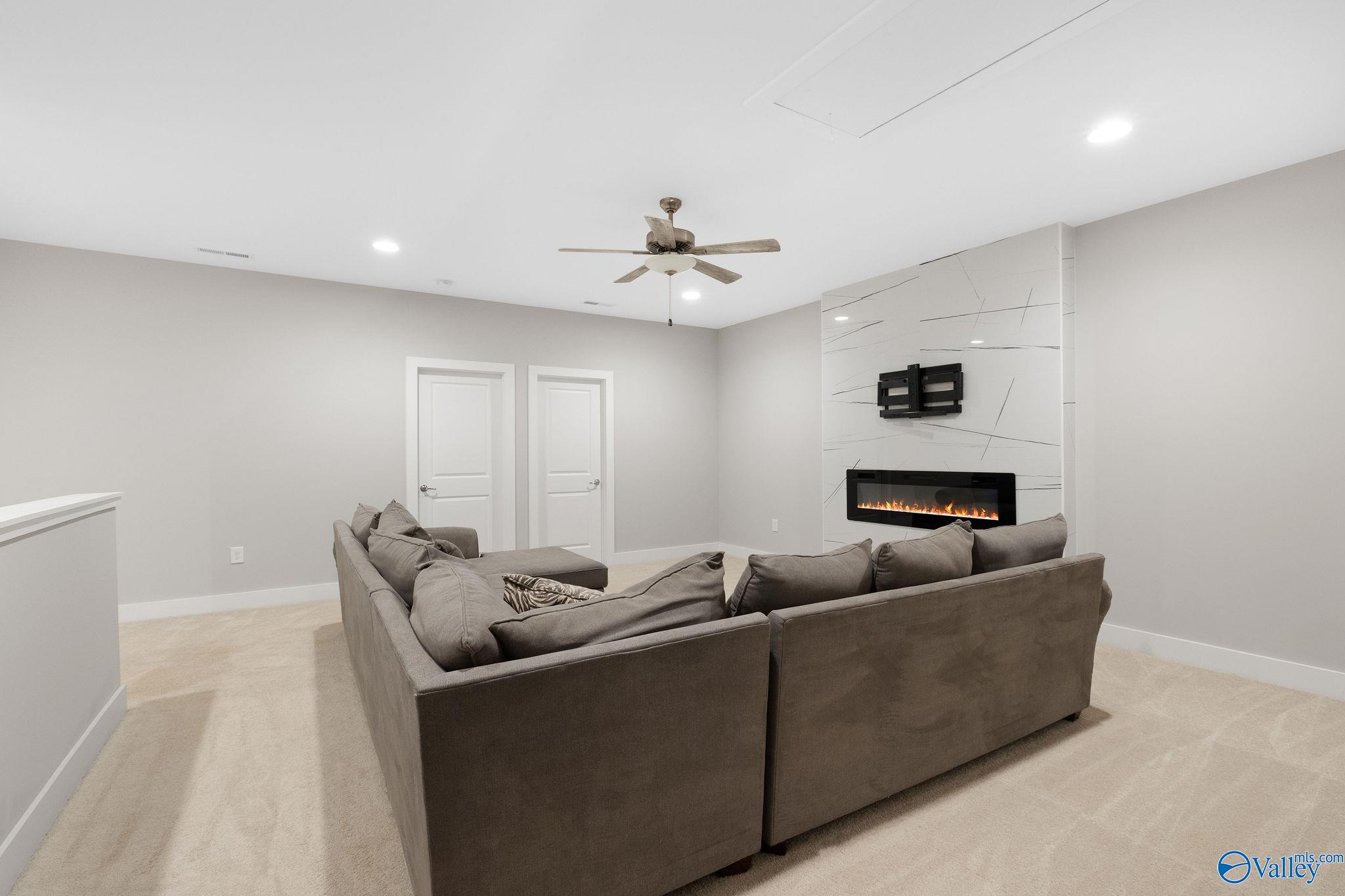 190 Kearny Street, Madison