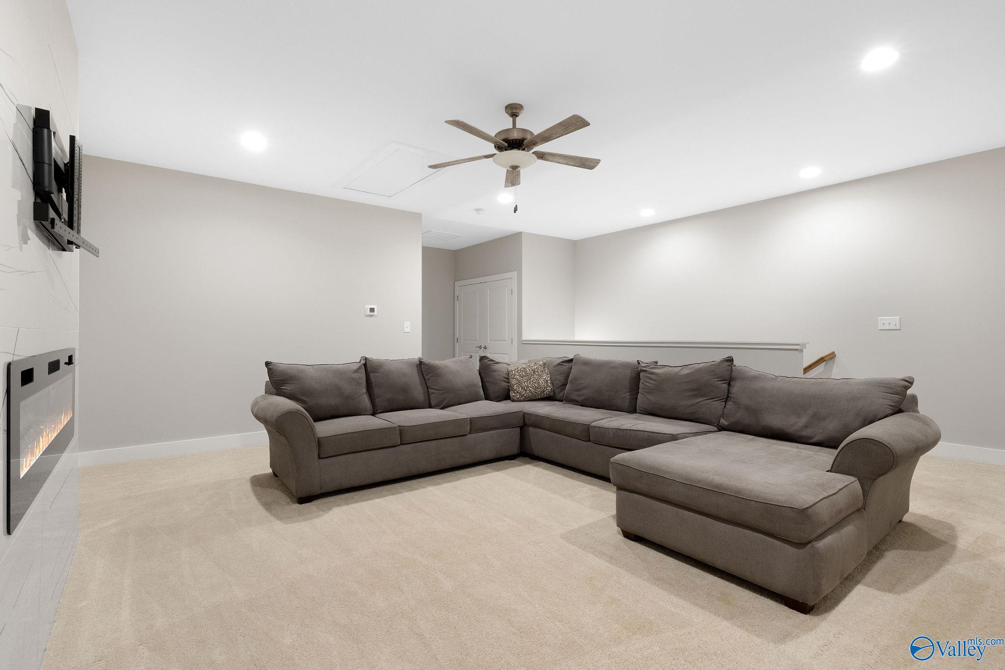 190 Kearny Street, Madison