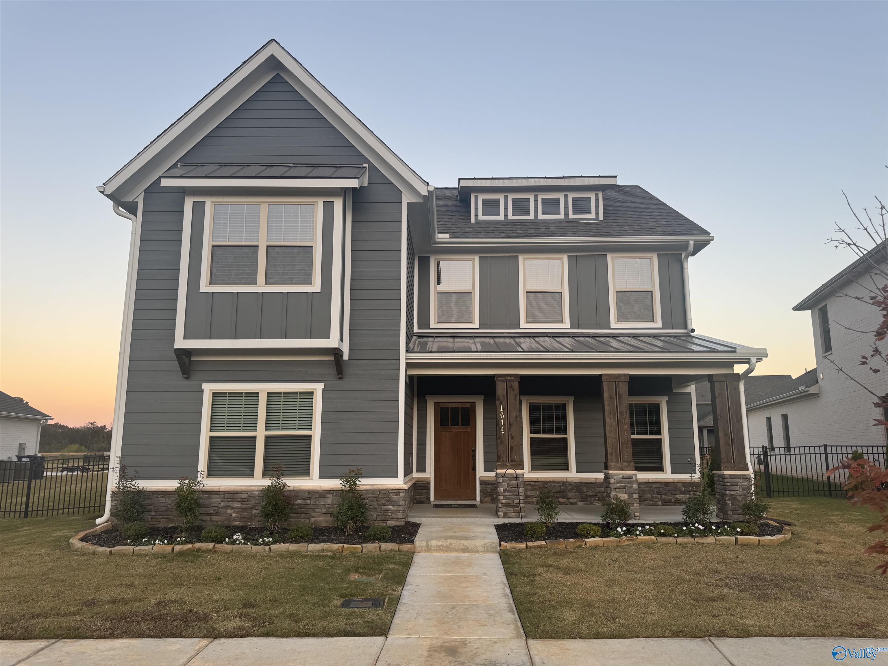 1614 Bridgedale Street NE