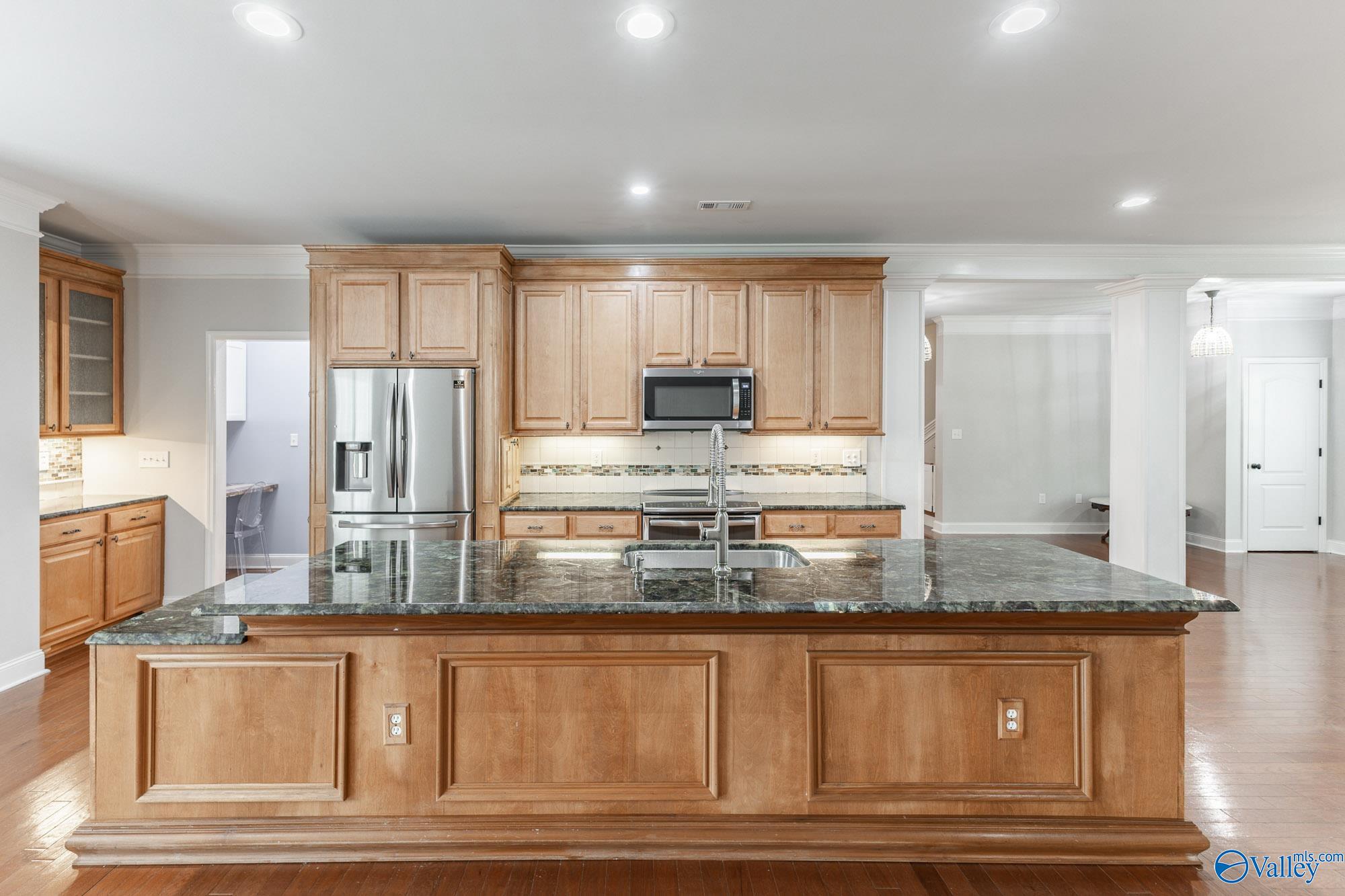 123 Chelsea Park Row