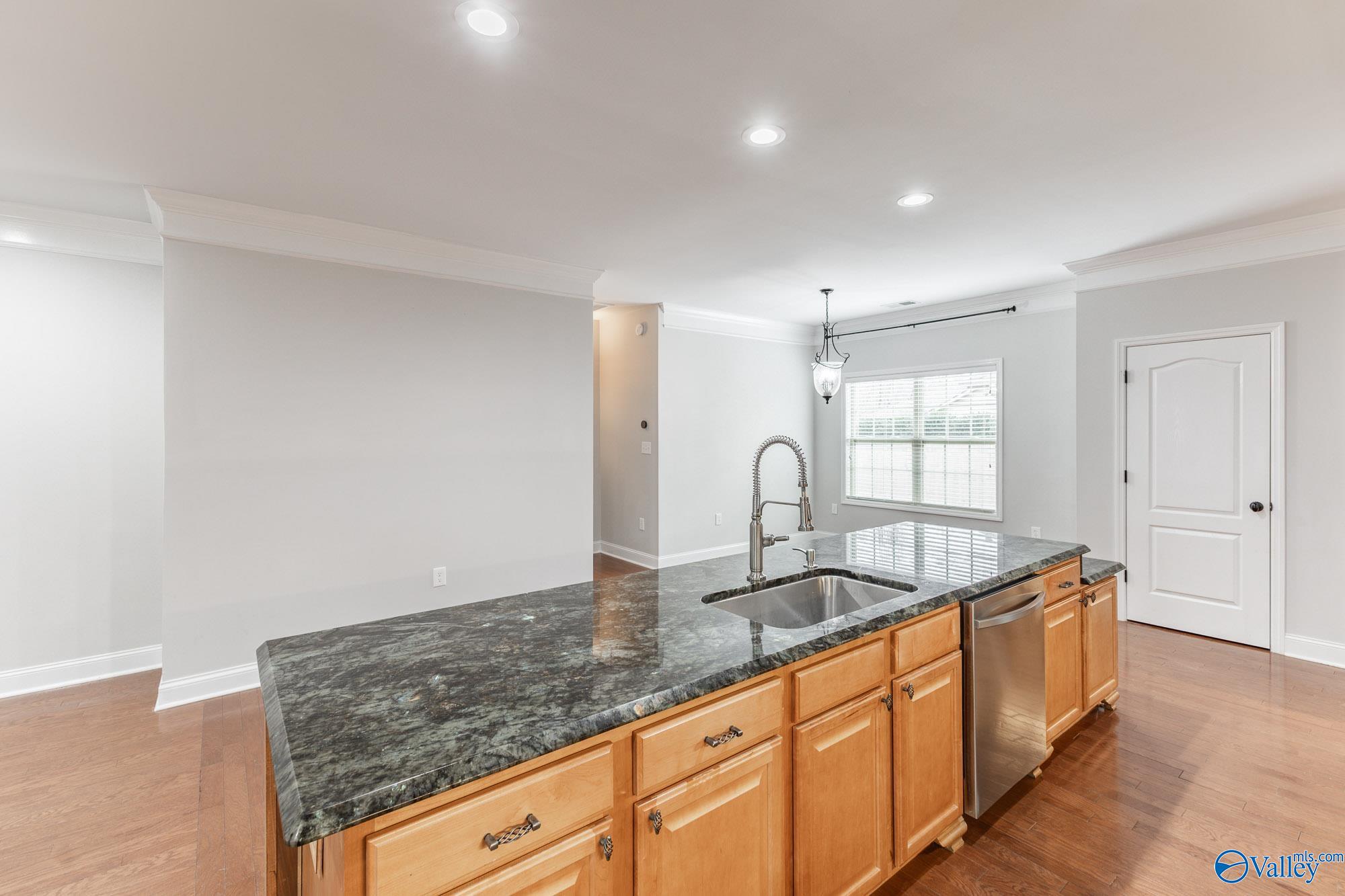 123 Chelsea Park Row