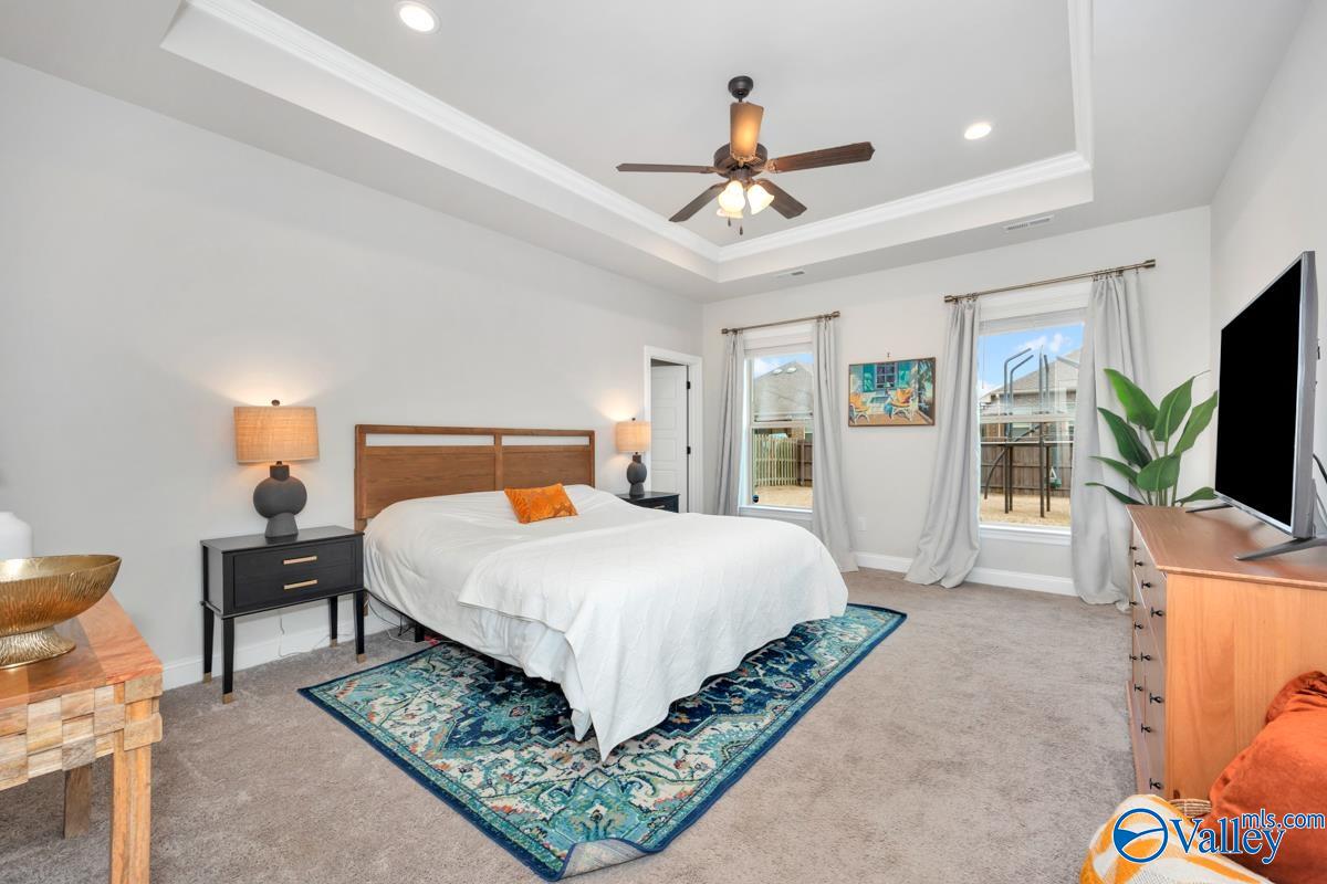 153 Summer Pointe Lane NW
