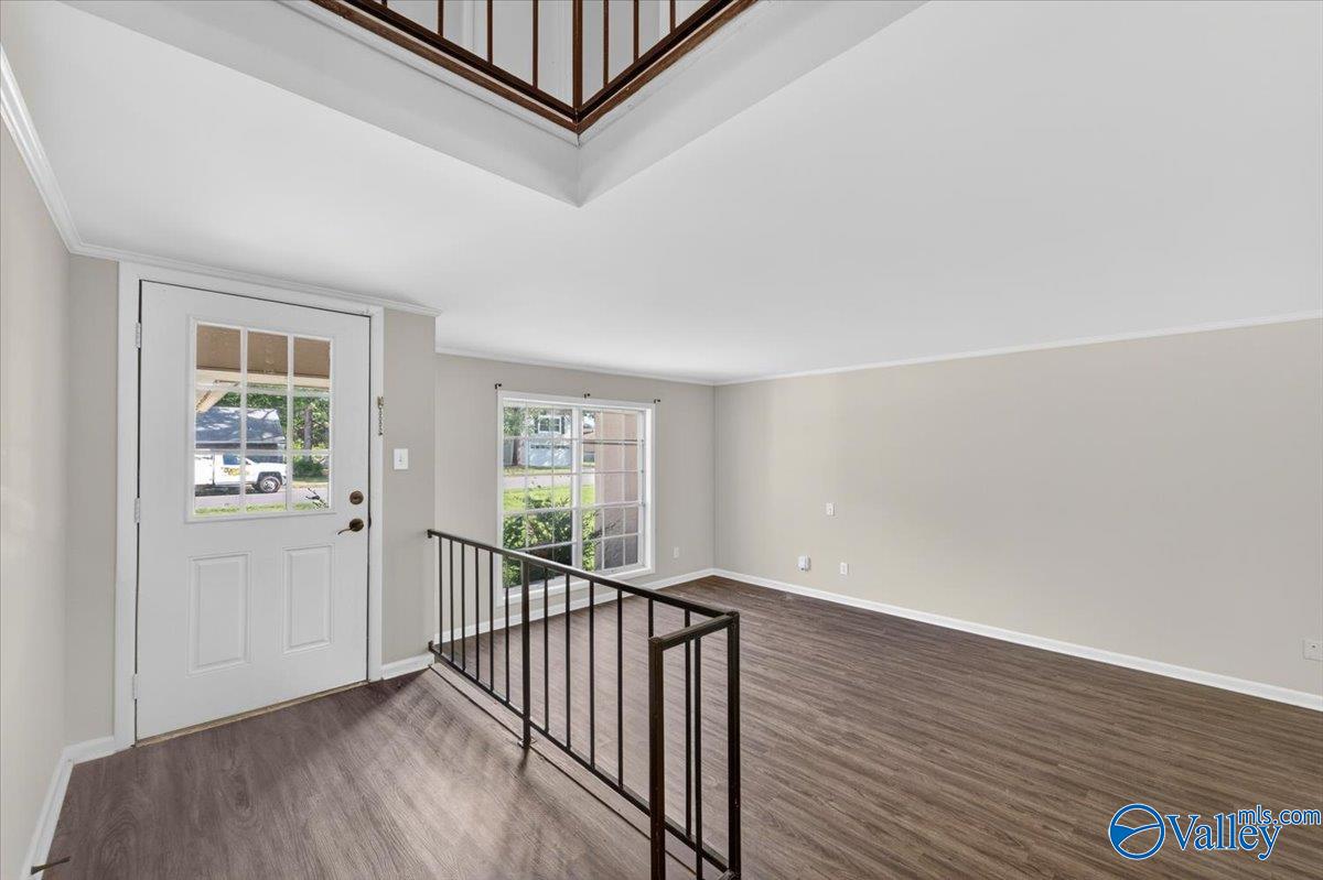 1922 Burlingame Drive
