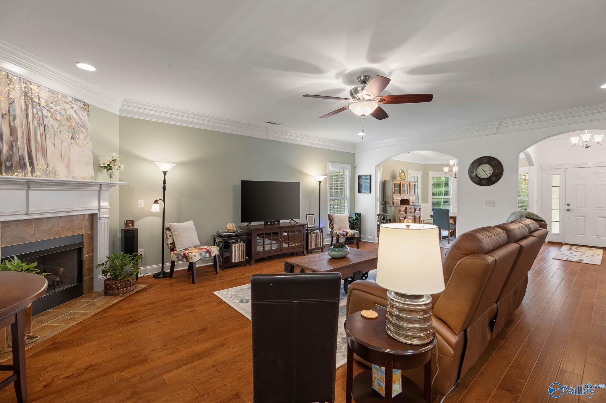 157 Huntsmen Lane