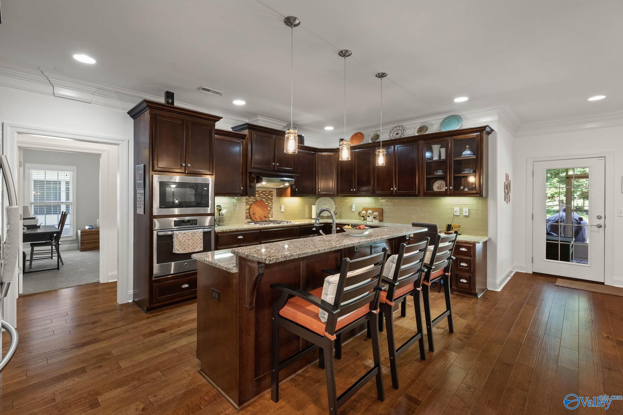 157 Huntsmen Lane
