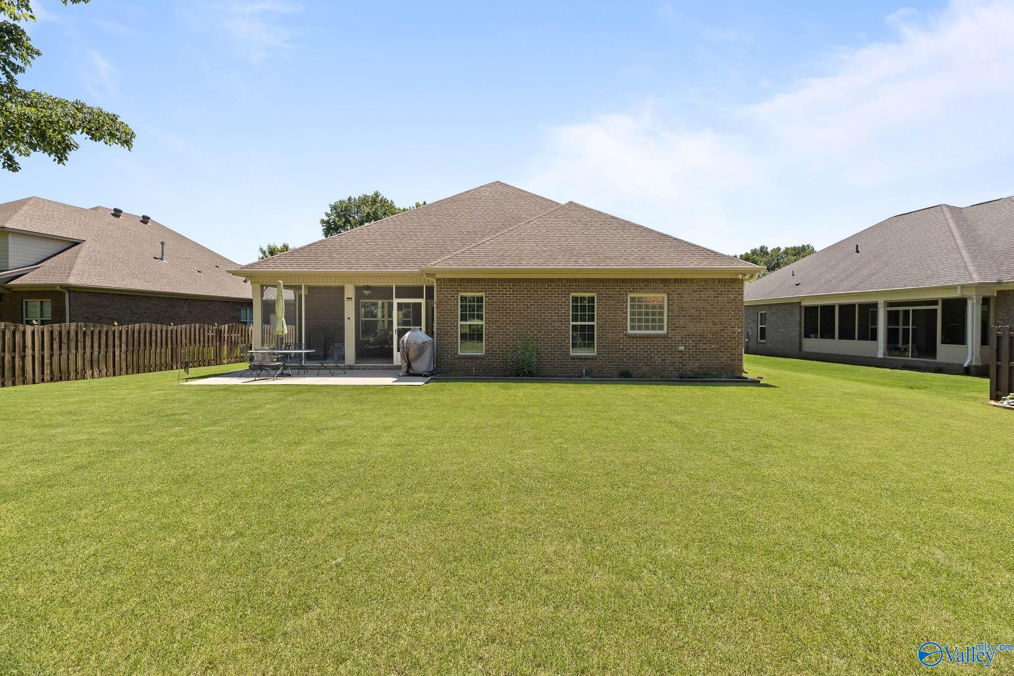 157 Huntsmen Lane