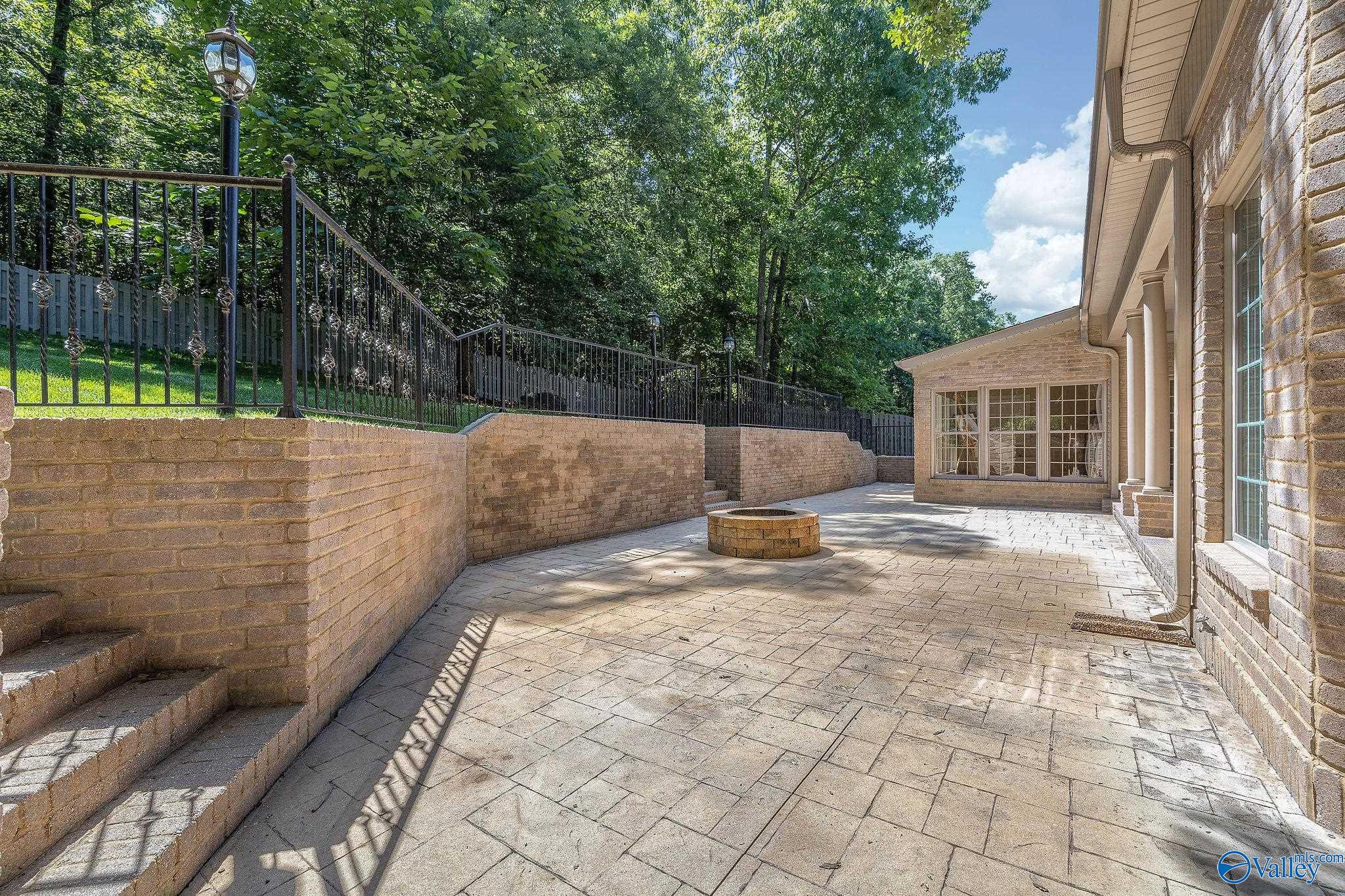 106 Hidden Springs Court
