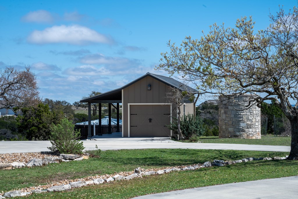 282 Black Buck Cove