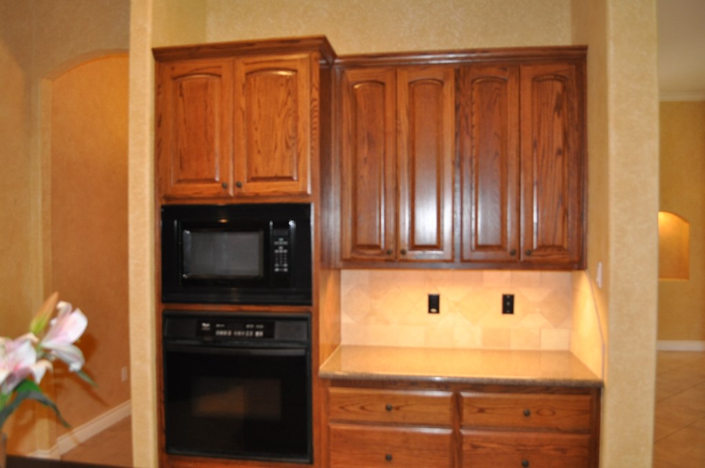2146 Hedgestone