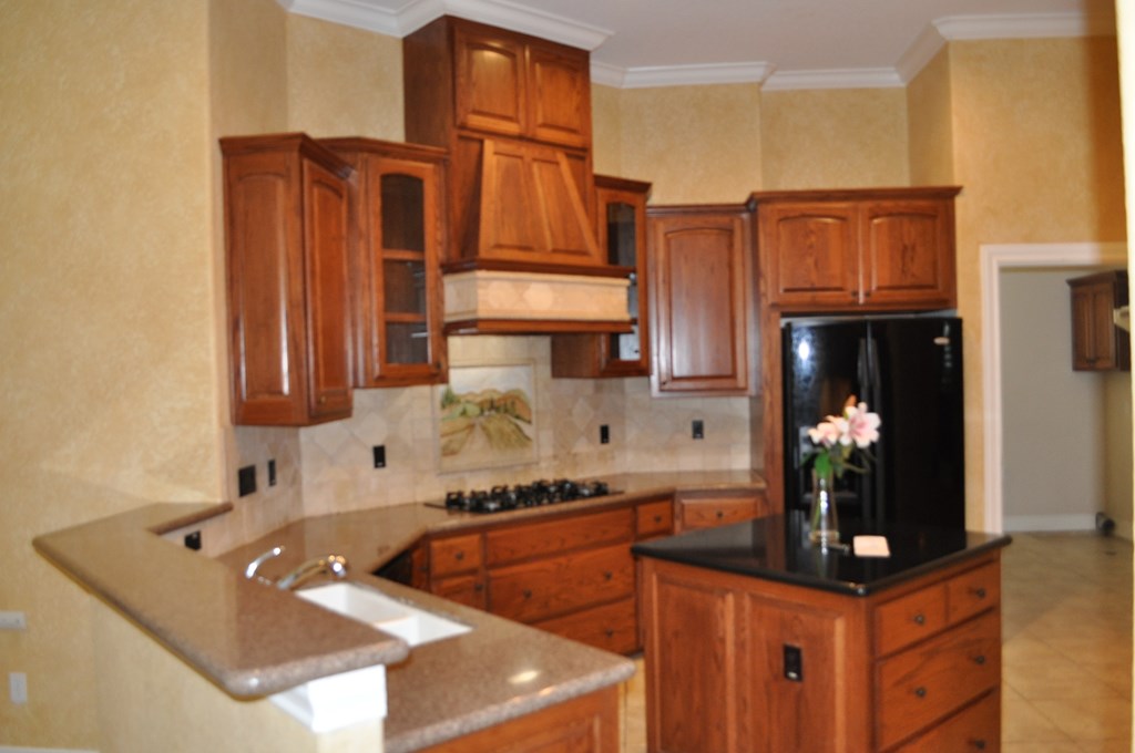 2146 Hedgestone