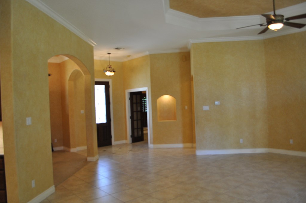 2146 Hedgestone