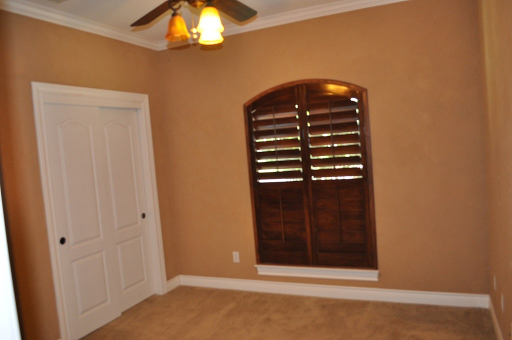 2146 Hedgestone