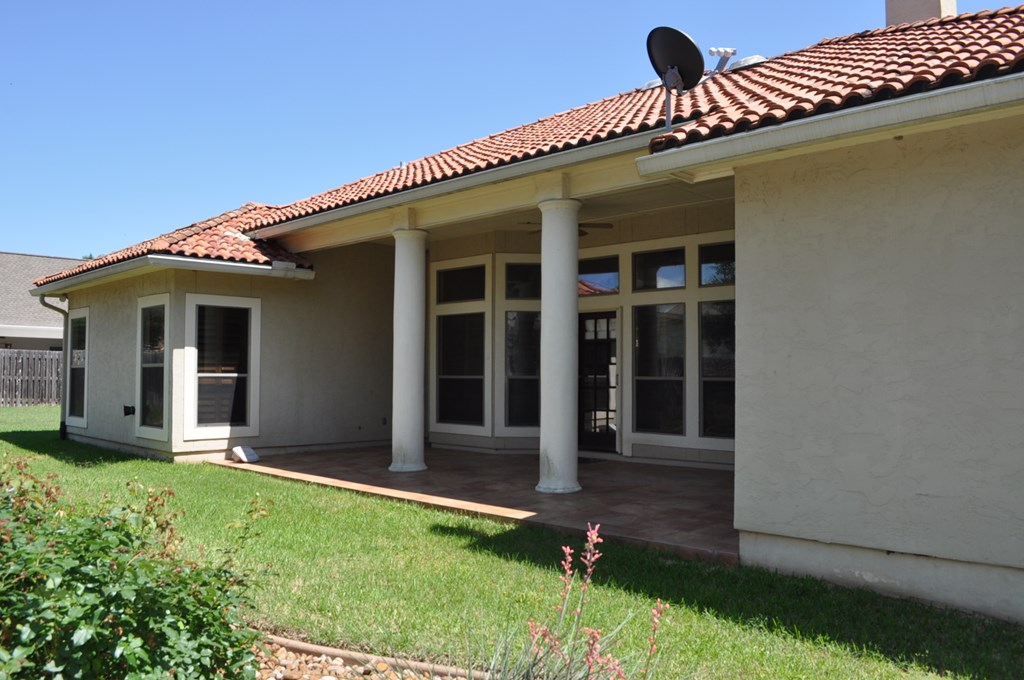 2146 Hedgestone