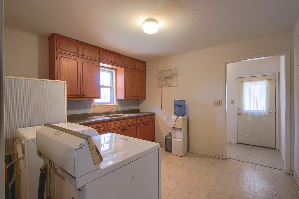 11446 N State Hwy 16