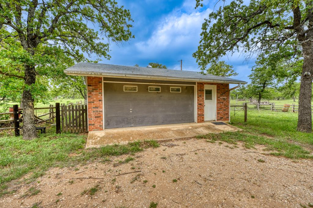 11446 N State Hwy 16