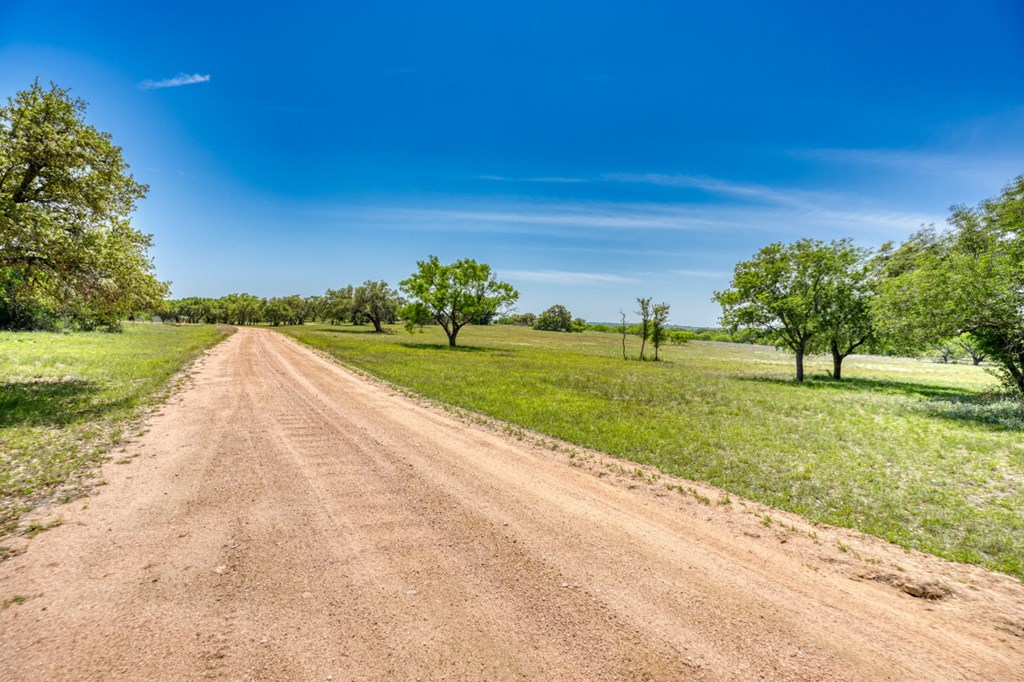 3950 Ranch Rd 2241