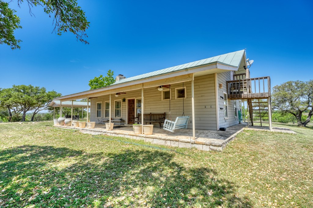 3950 Ranch Rd 2241