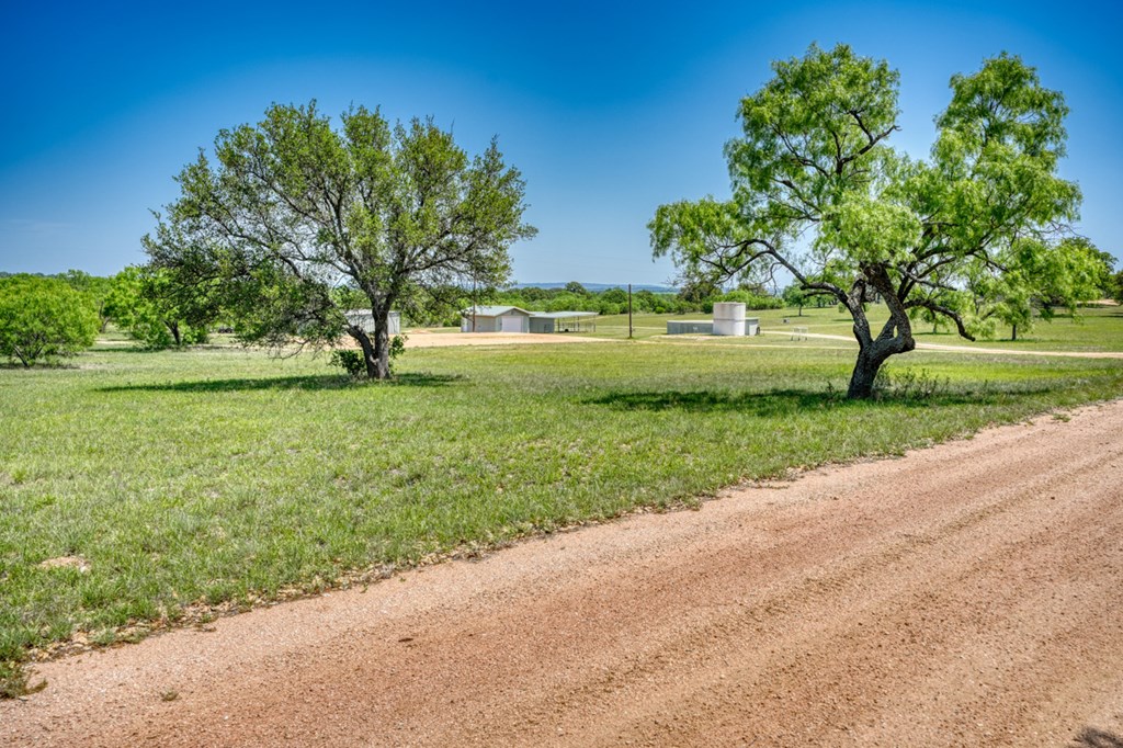 3950 Ranch Rd 2241