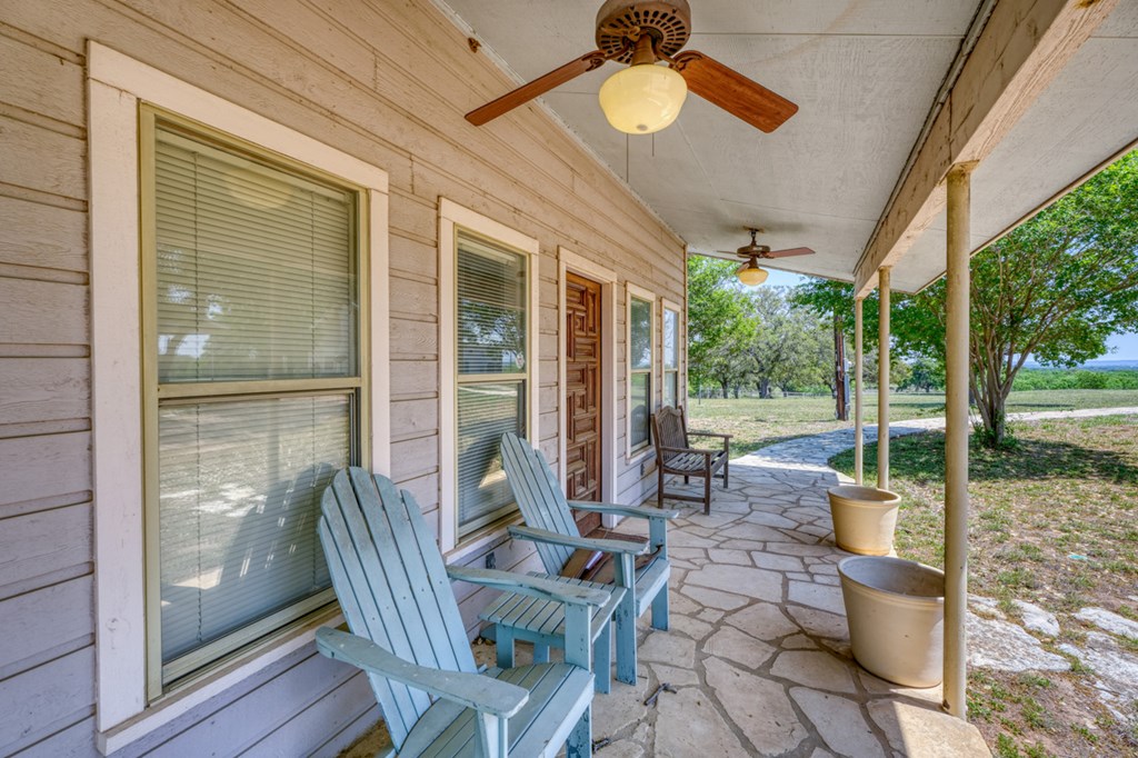 3950 Ranch Rd 2241
