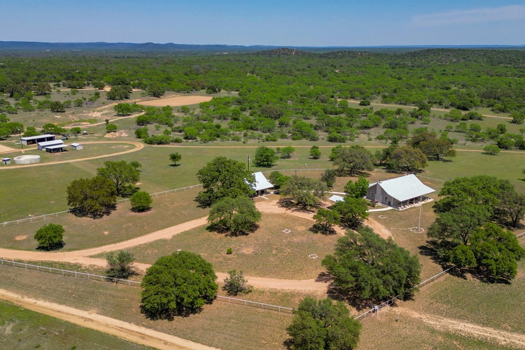 3950 Ranch Rd 2241
