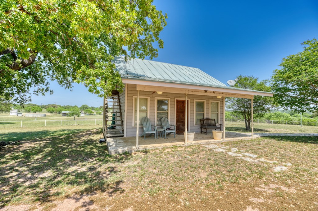 3950 Ranch Rd 2241